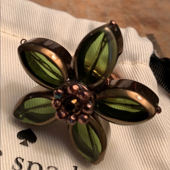 Kate Spade Centrafolia green ring, size 7